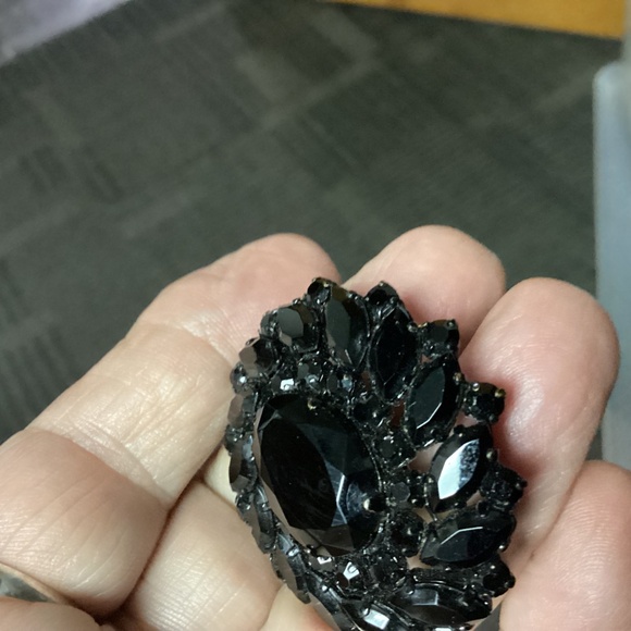 Black rhinestone made in West Germany. BLACKENED JAPANNED. - Picture 6 of 7